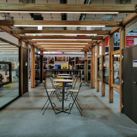 Fenster, Türen und Verglasung auf der Häuslbauermesse in Graz.